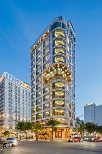 Monalisa Luxury Đà Nẵng
