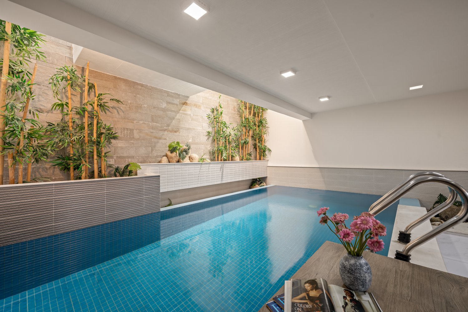 Azure Pool Villa Da Nang - Chi tiết nội thất — sự cân bằng giữa ánh sáng tự nhiên và ánh sáng bổ sung