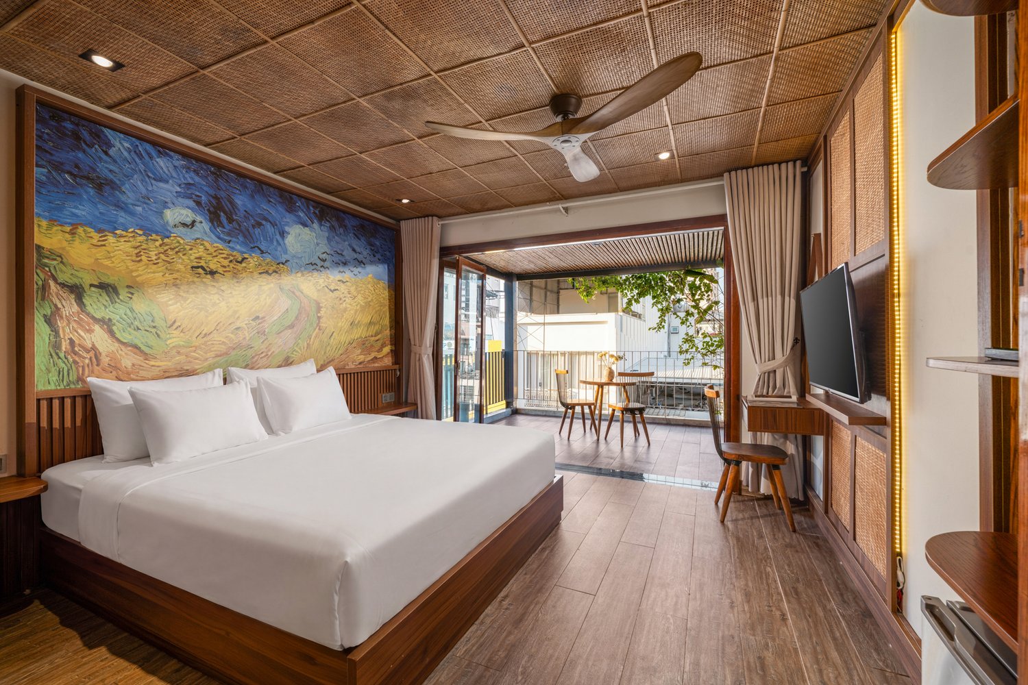 Ánh Sáng, Vật Liệu Và Cảm Xúc — Câu Chuyện Chụp Ảnh Luk Inn Hotel Da Nang