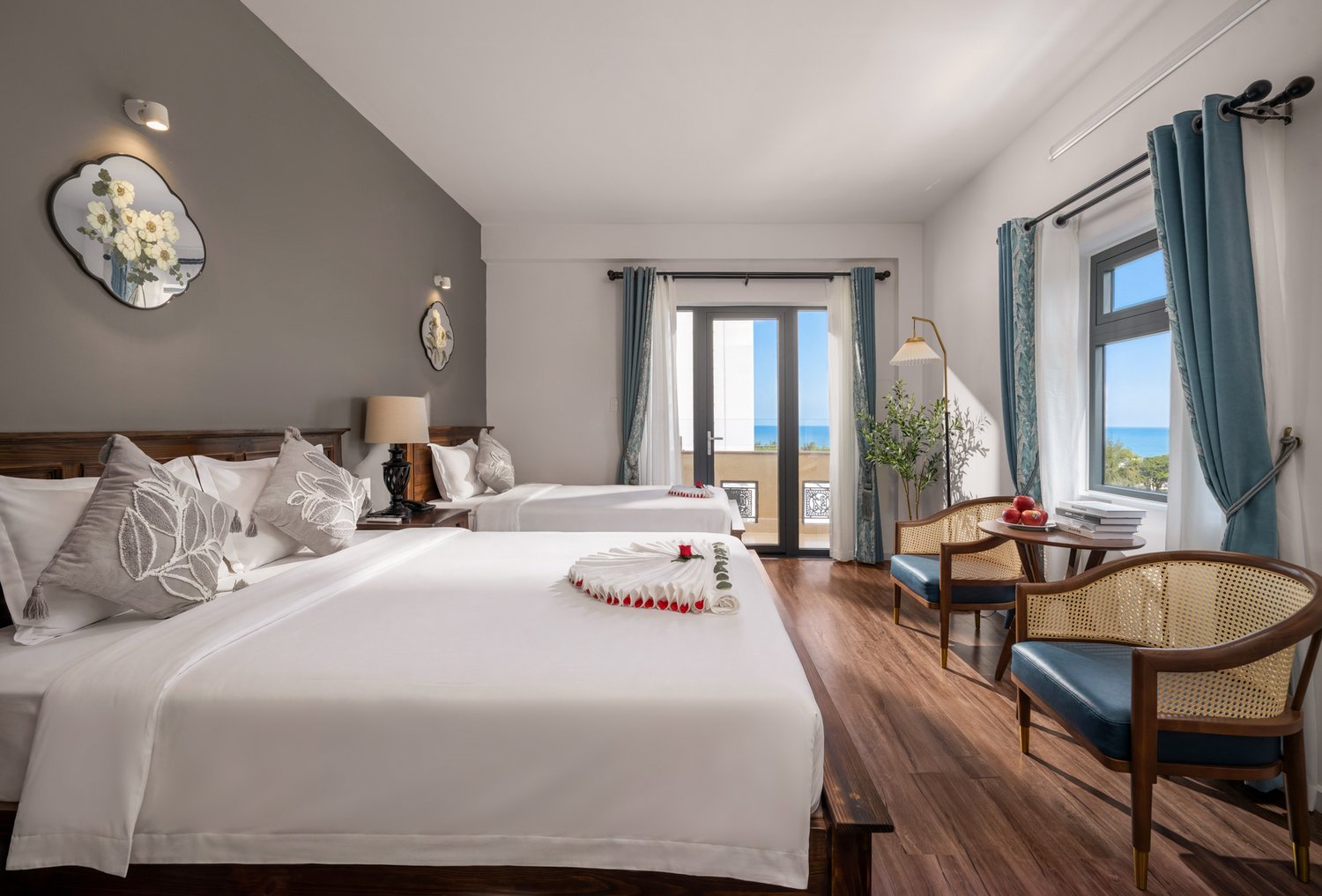 Kỹ Thuật Chụp Ảnh Khách Sạn Có Hồ Bơi & Floating Breakfast: Dự Án KLY Hotel Vũng Tàu