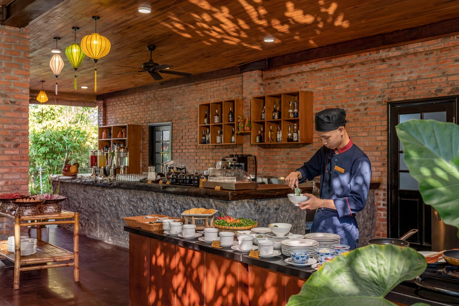 Case Study Nhiếp Ảnh Kiến Trúc: Tinh Thần Thiền Ensō Và Vật Liệu Bản Địa Tại ENSO Retreat Hội An