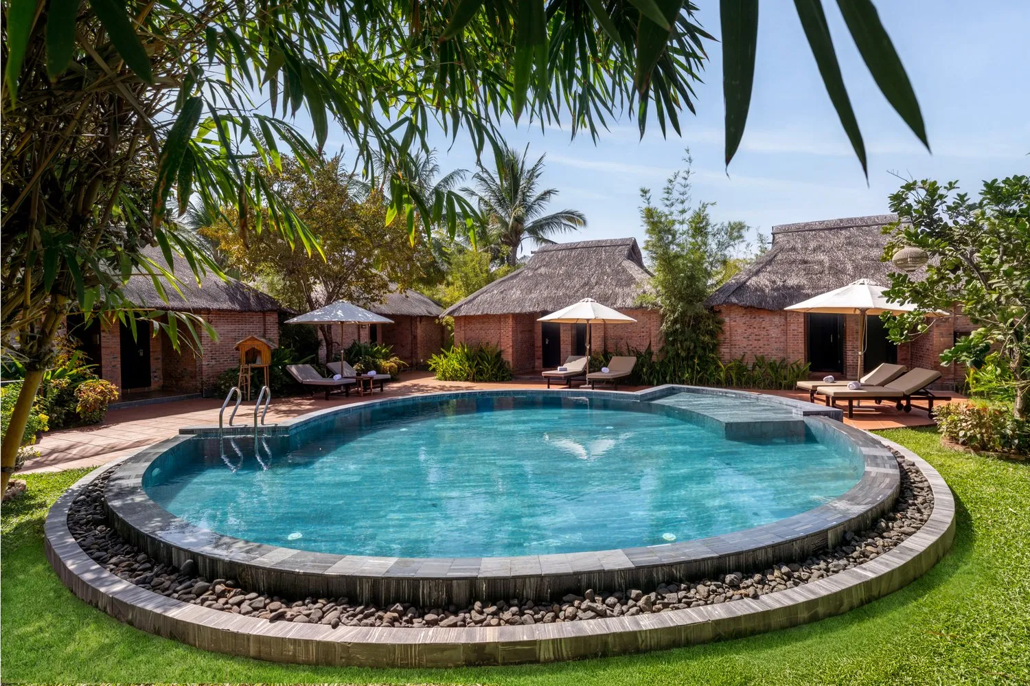 Chụp ảnh khách sạn resort Đà Nẵng - Ha Phong Visuals