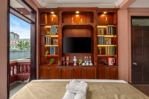 Vina Classic Hotel Hue — Dấu Ấn Cổ Điển & Thanh Âm Hoài Niệm Giữa Lòng Cố Đô