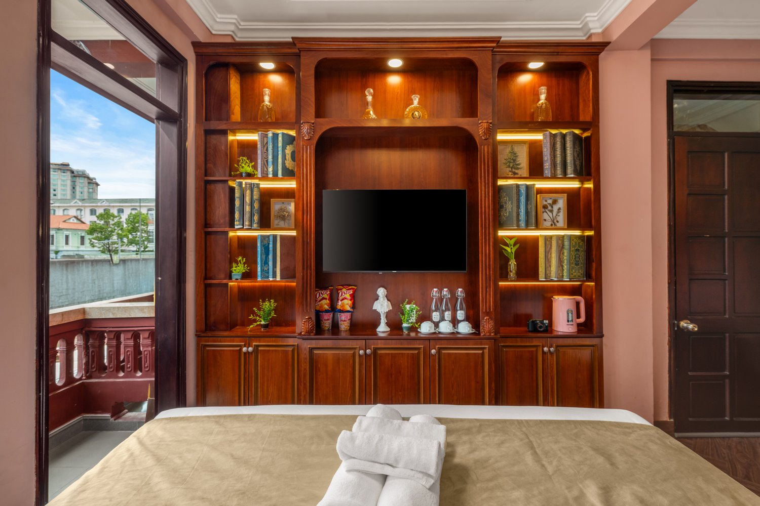 Vina Classic Hotel Hue — Trải Nghiệm Khách Sạn Cổ Điển Đầy Cảm Xúc Giữa Lòng Cố Đô