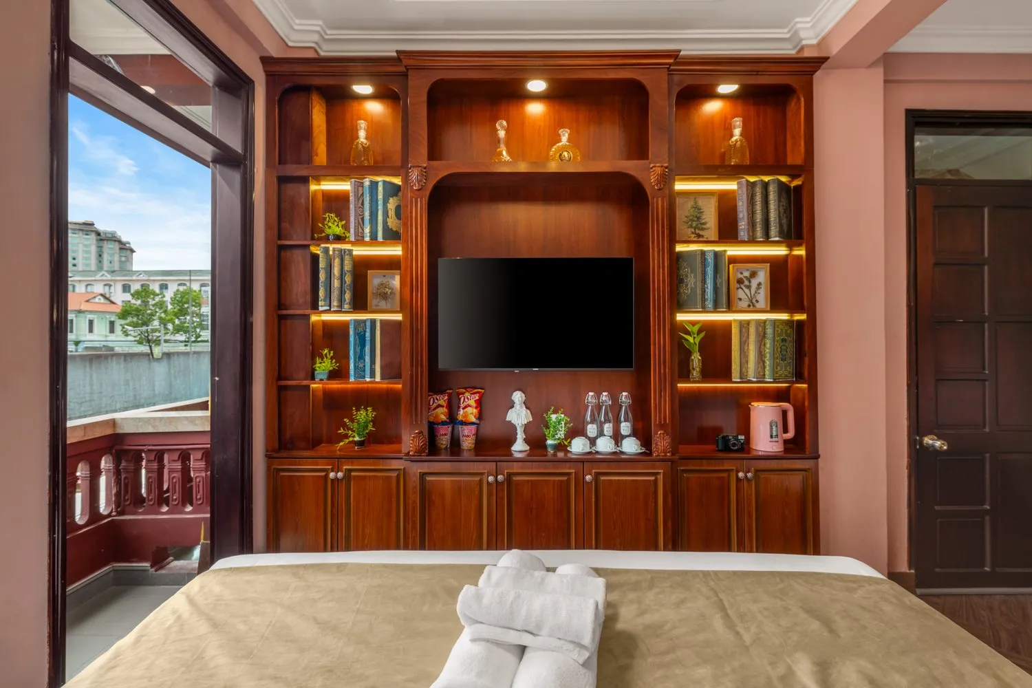 Vina Classic Hotel Hue — Trải Nghiệm Khách Sạn Cổ Điển Đầy Cảm Xúc Giữa Lòng Cố Đô