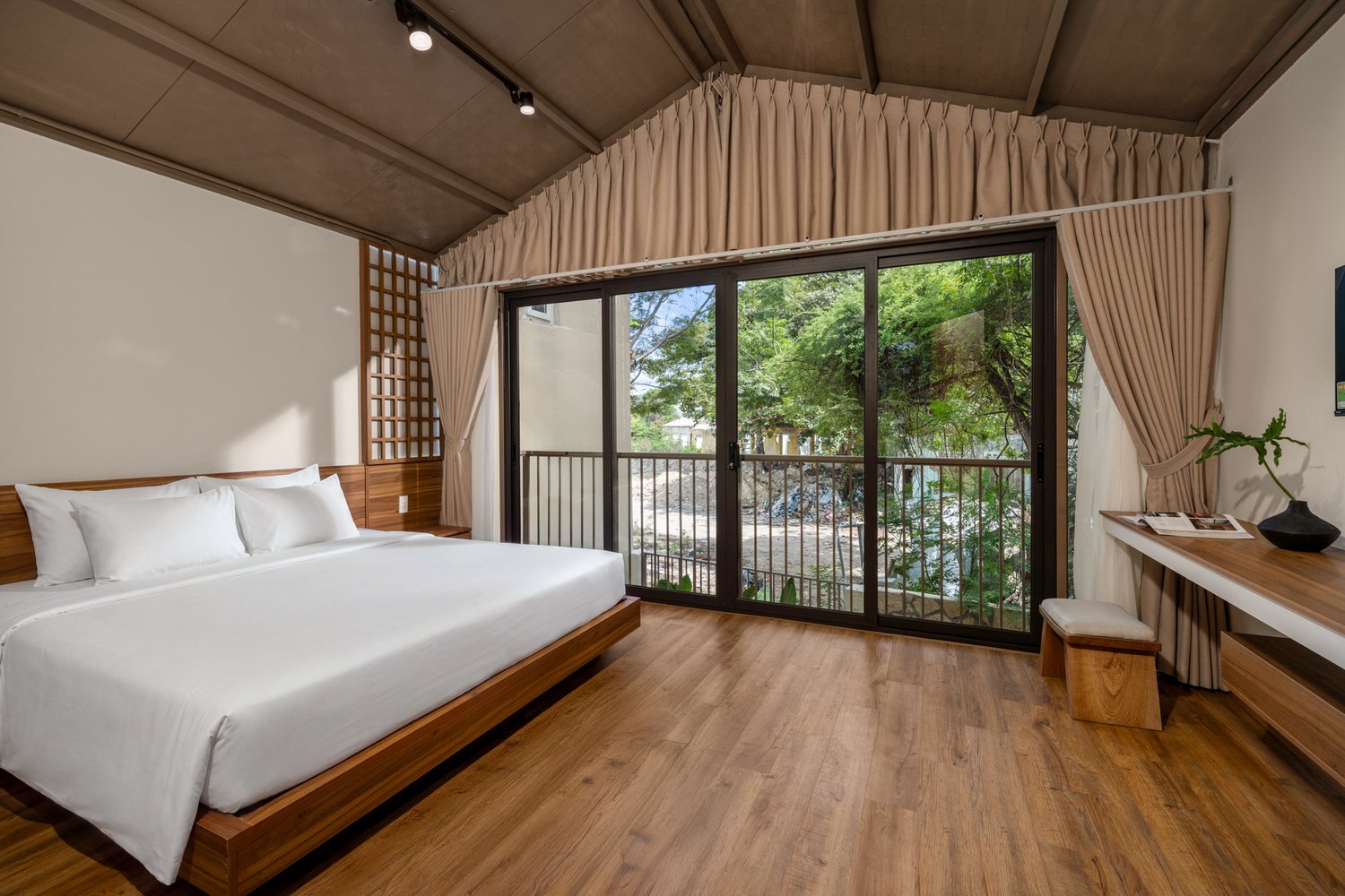Dịch Vụ Chụp Ảnh Homestay Tại Đà Nẵng Chuyên Nghiệp — FUKA House Da Nang