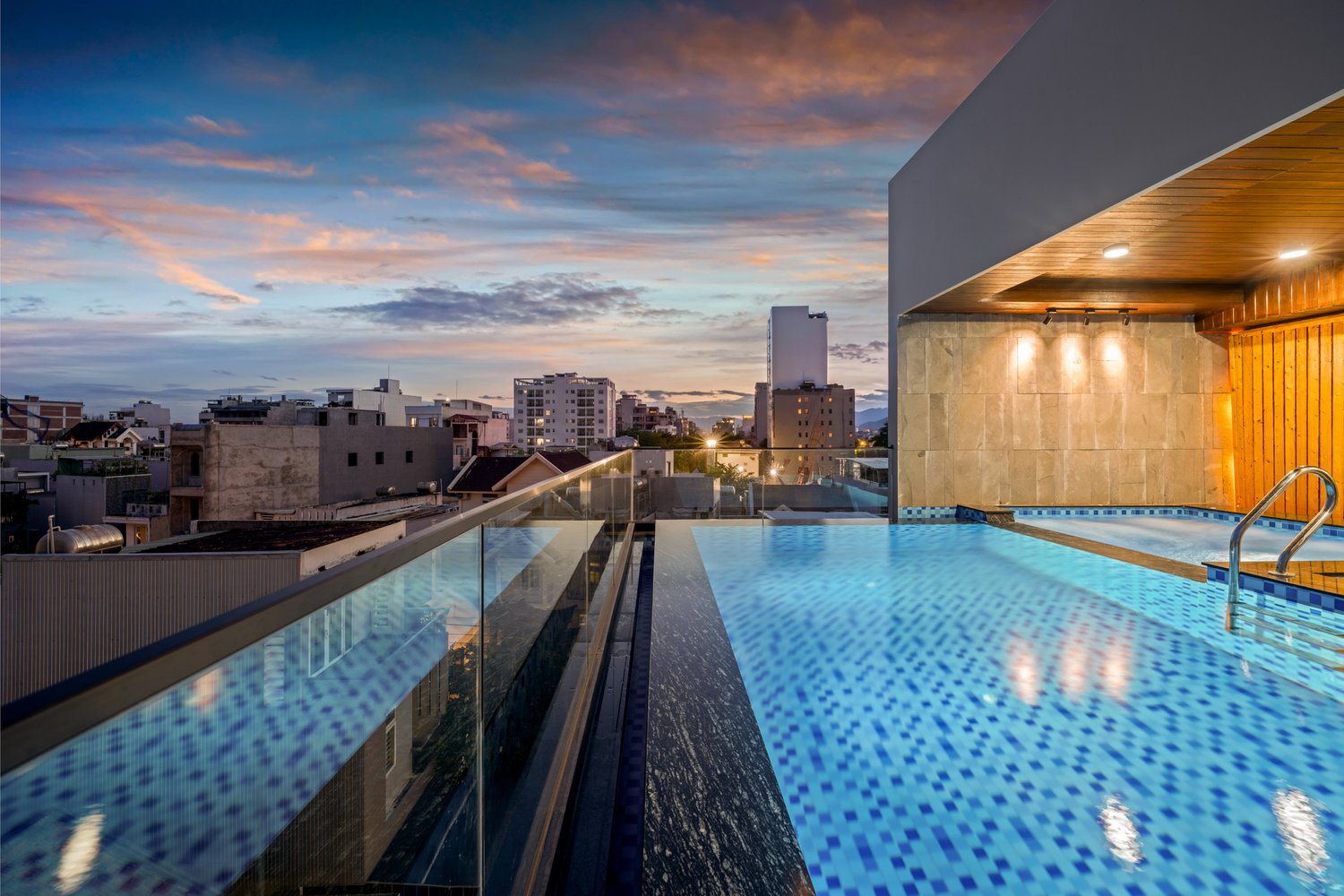 Chụp ảnh khách sạn resort Đà Nẵng - Ha Phong Visuals